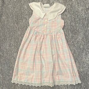 EUC vintage Bonnie Jean pastel Plaid Dress with scallop Collar 4